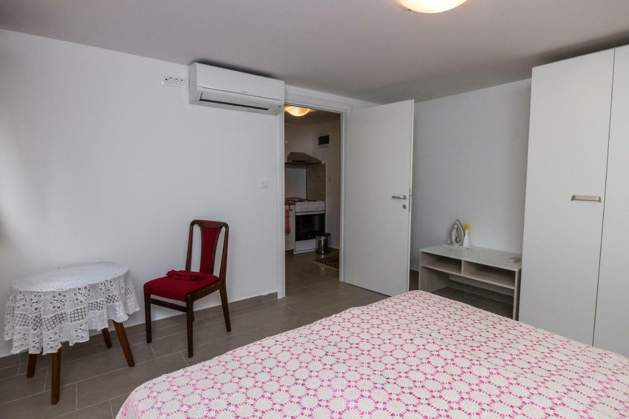Apartment Nada Medveja Laurana Esterno foto